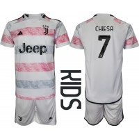 Camisa de time de futebol Juventus Federico Chiesa #7 Replicas 2º Equipamento Infantil 2023-24 Manga Curta (+ Calças curtas)
